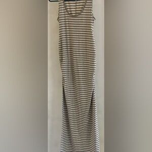 Old Navy light Gray and White Maxi Dress sz XS